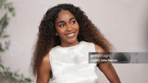 Ayo Edebiri é anunciada como embaixadora Chanel