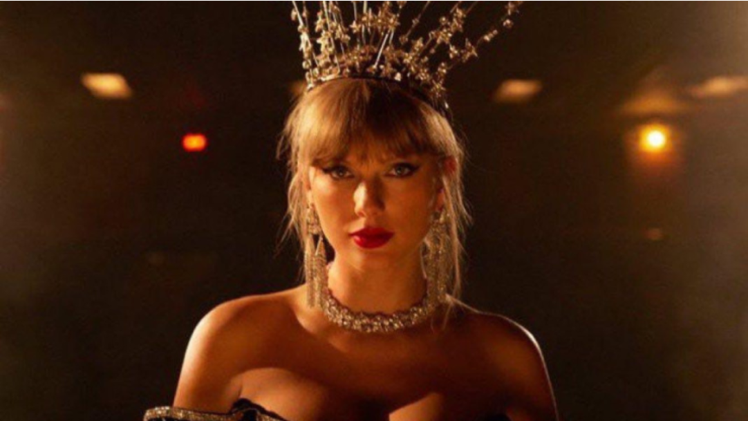 Filme de Taylor Swift estreia no topo das bilheterias