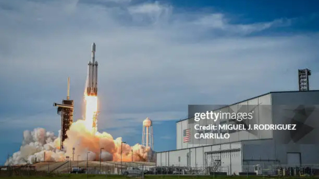 SpaceX realiza 11º voo-teste da Starship com sucesso