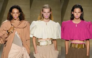 Chloé traz de volta o tom rosa-chiclete de batom popularizado pela MAC nos anos 2000