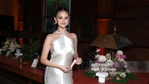 Selena Gomez vem a público fazer pedido após ser citada em entrevista de Hailey