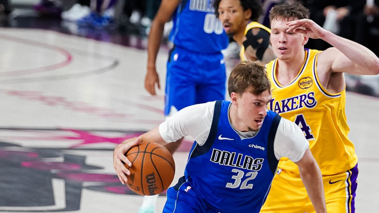 Cooper Flagg em ação | Reprodução/X/@dallasmavs