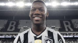 Patrick de Paula detalha período no Botafogo e faz revelação surpreendente