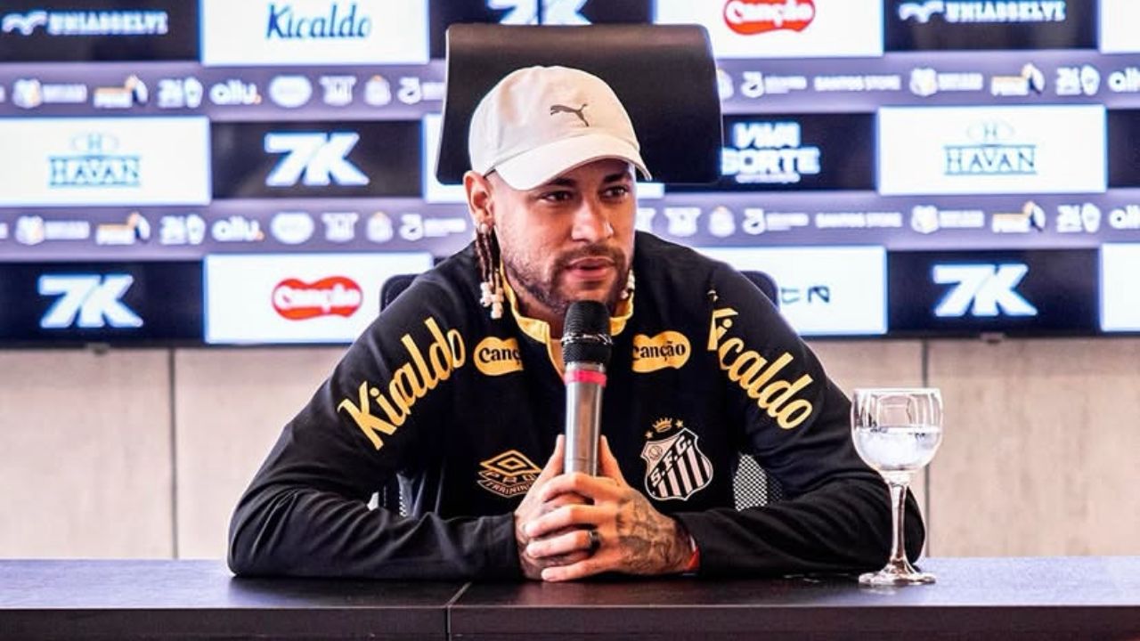 Neymar segue no Santos, mas sem acerto imediato | Reprodução/Instagram/@neymar