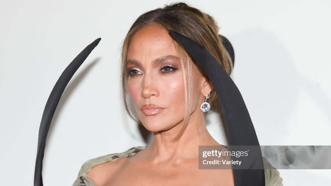 Novo filme de Jennifer Lopez, ‘O Beijo da Mulher Aranha’, ganha trailer