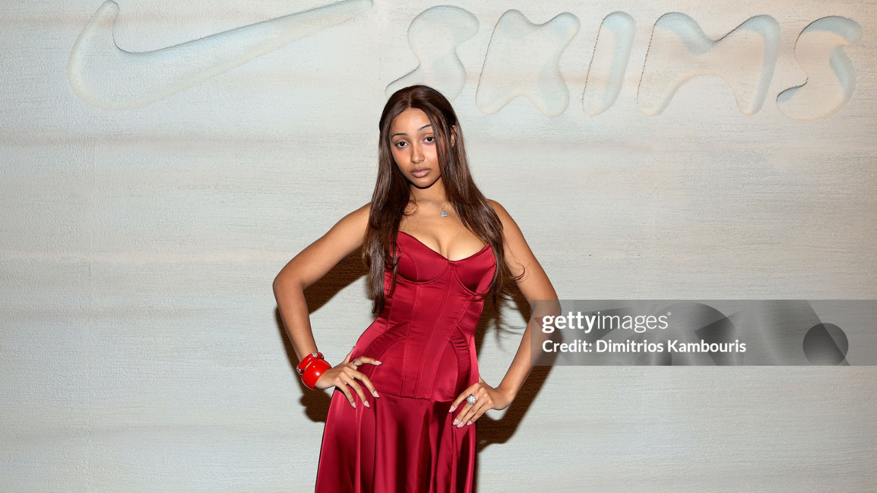 PinkPantheress | Reprodução/Dimitrios Kambouris/Getty Images Embed