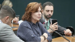 Zambelli perde licença e deve começar a levar faltas