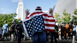 Protestos contra o presidente Trump acontecem nos Estados Unidos