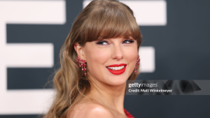 Taylor Swift segue no topo da Billboard Top 100, segundo site