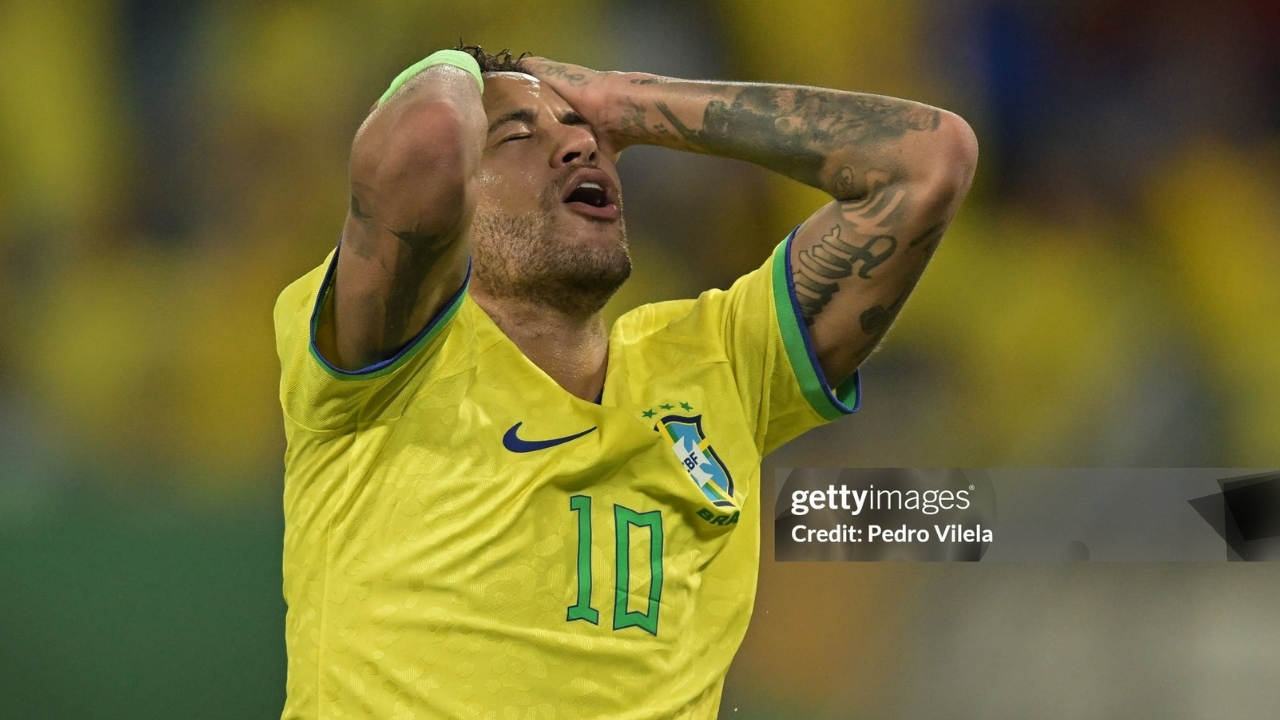 Neymar durante partida pelo Brasil | Reprodução/ Pedro Vilela/ Getty Images Embed