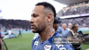 Neymar causa atrito no Santos em meio à luta contra o rebaixamento