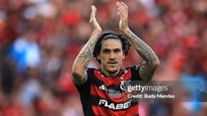 Pedro sofre nova lesão e está fora da final da Libertadores