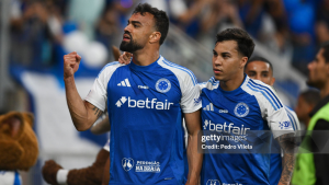 Cruzeiro consegue acordo com STJD e libera titulares