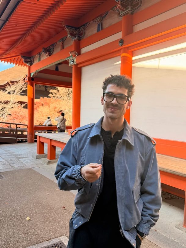 Joao Guilherme no japão