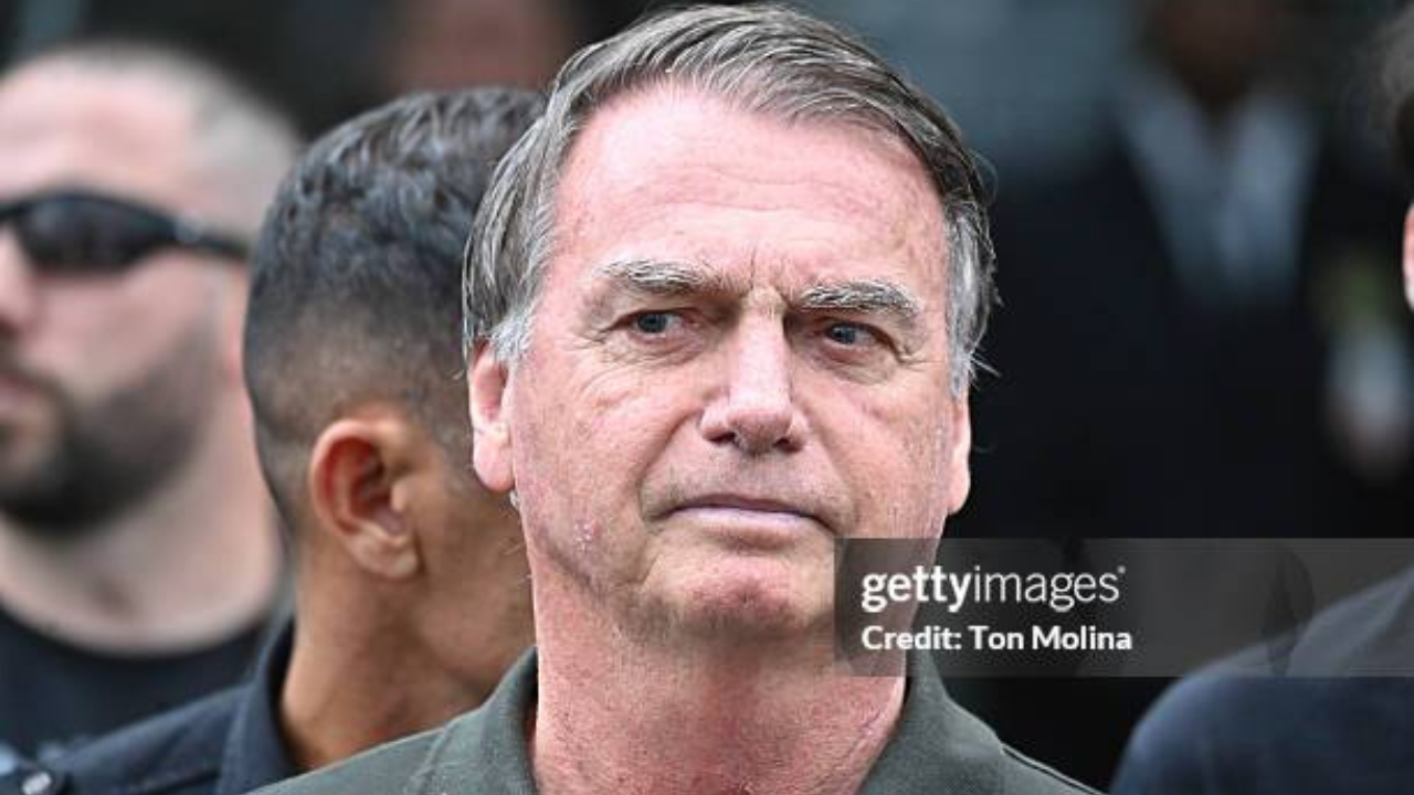O ex-presidente, Jair Bolsonaro | Reprodução/Ton Molina/Getty Images embed
