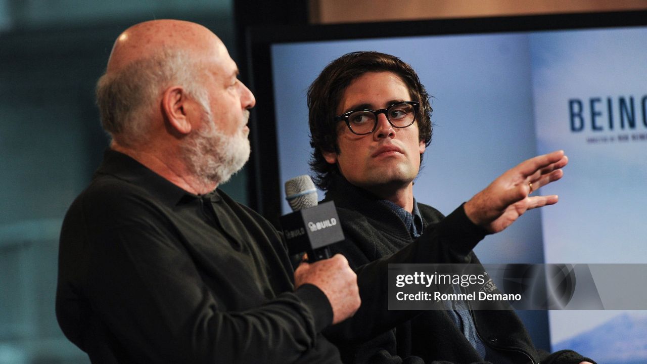 Rob Reiner e Nick Reiner em entrevista | Reprodução/Rommel Demano/Getty Images Embed