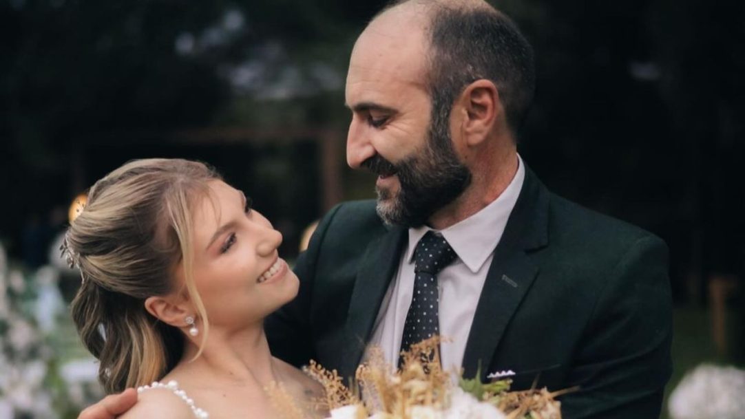 Pai de Isabel Veloso move prece pela filha internada na UTI