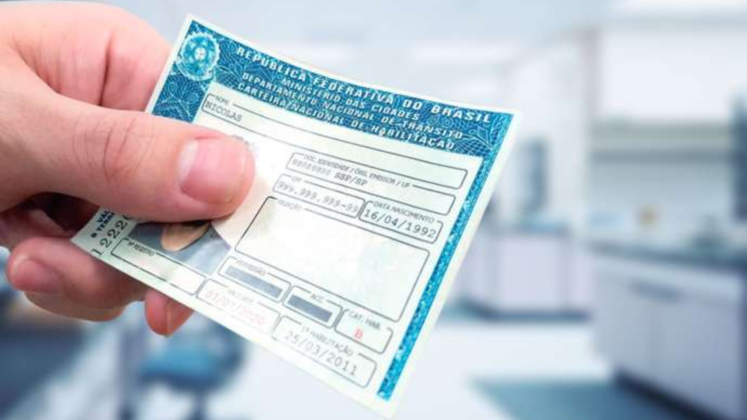 Contran define novas regras e acaba com aulas obrigatórias em autoescolas