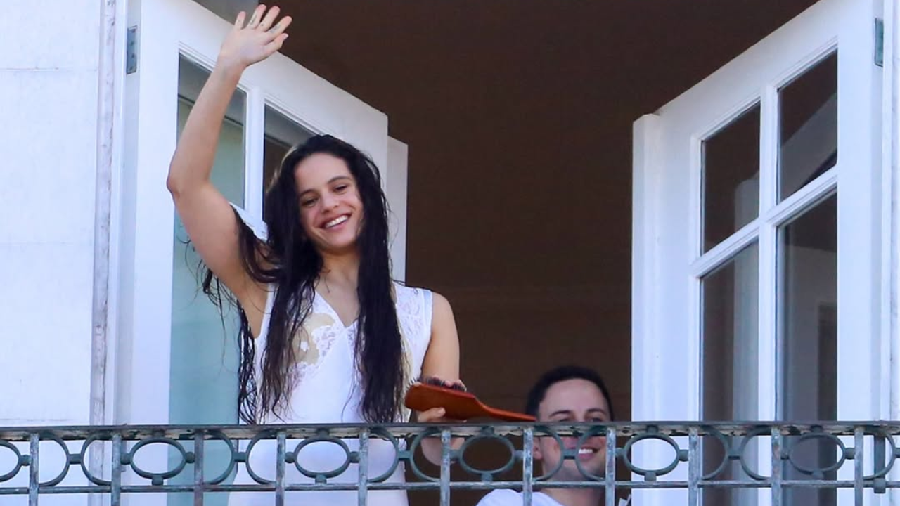 Rosalía | Reprodução/Instagram/@hugogloss