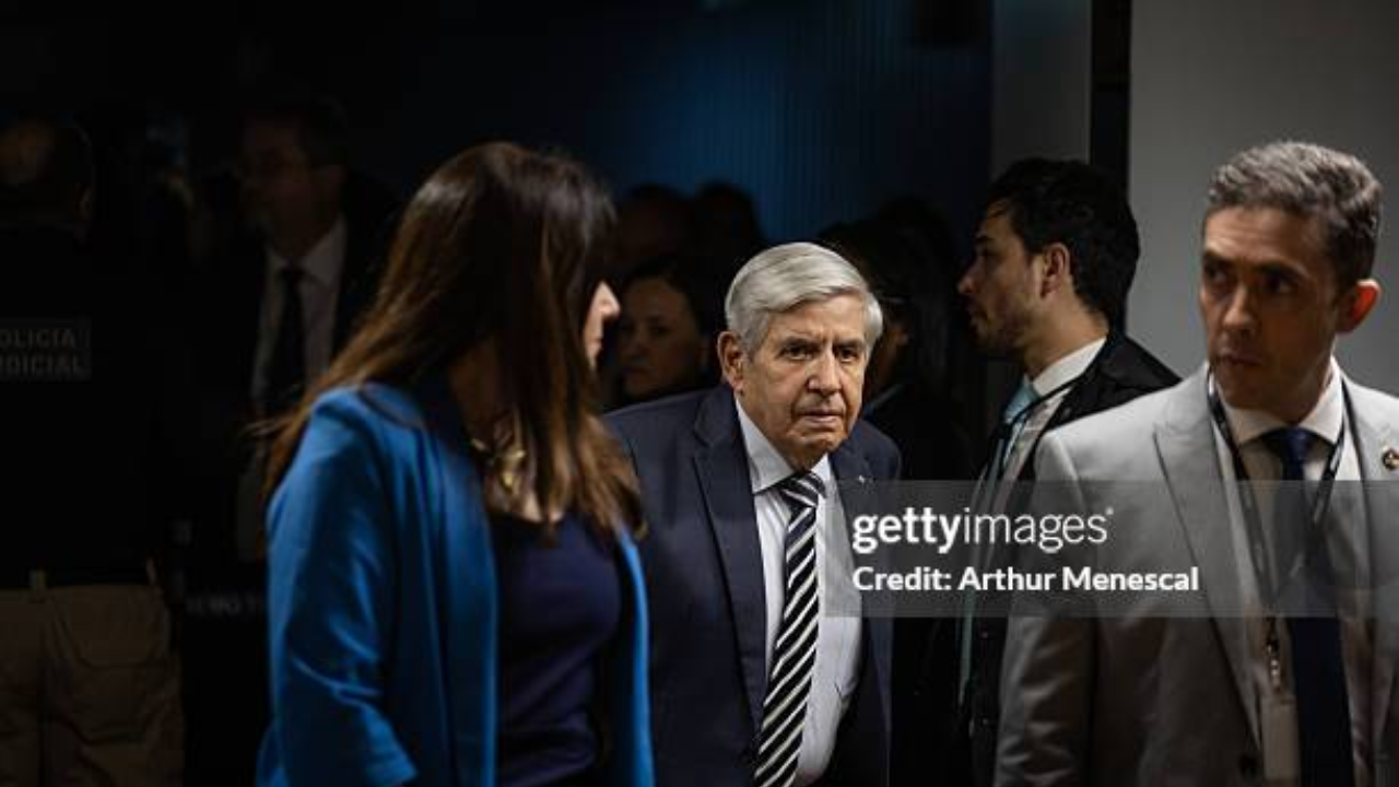 Heleno passará a cumprir prisão domiciliar | Reprodução/Getty Images Embed/Arthur Menesca