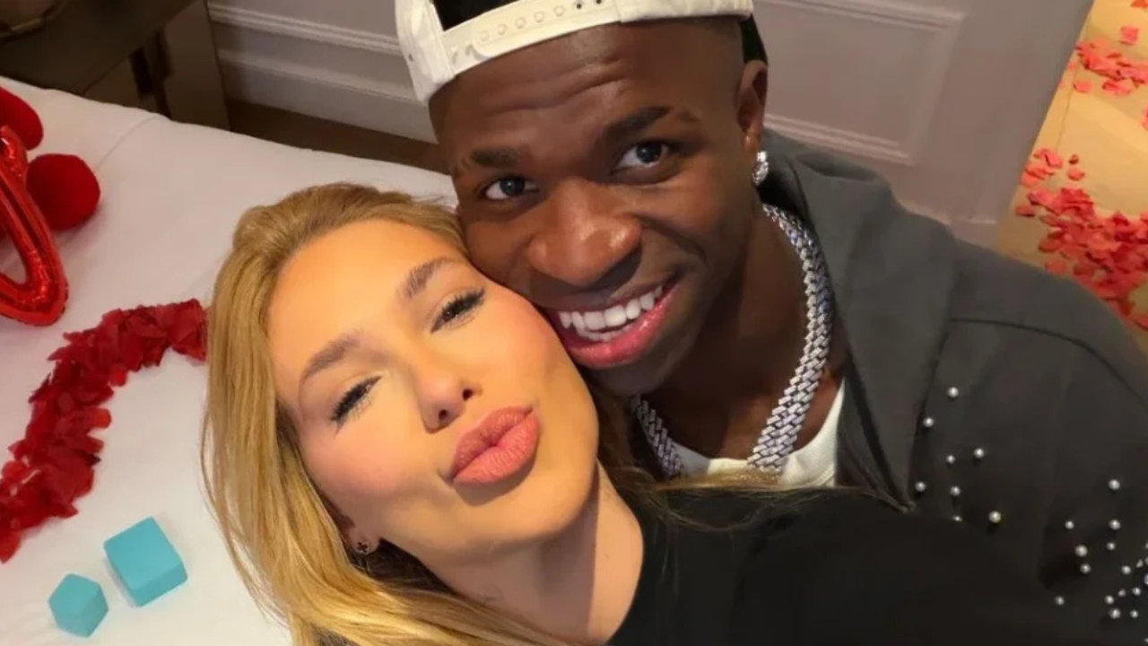 Virginia Fonseca e Vini Jr. em anúncio oficial de namoro | Reprodução/Instagram/@virginia