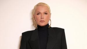 Xuxa recebe alta após cirurgia na coluna lombar em São Paulo