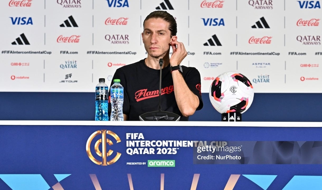 Flamengo enfrenta Cruz Azul em estreia internacional sob expectativa de equilíbrio