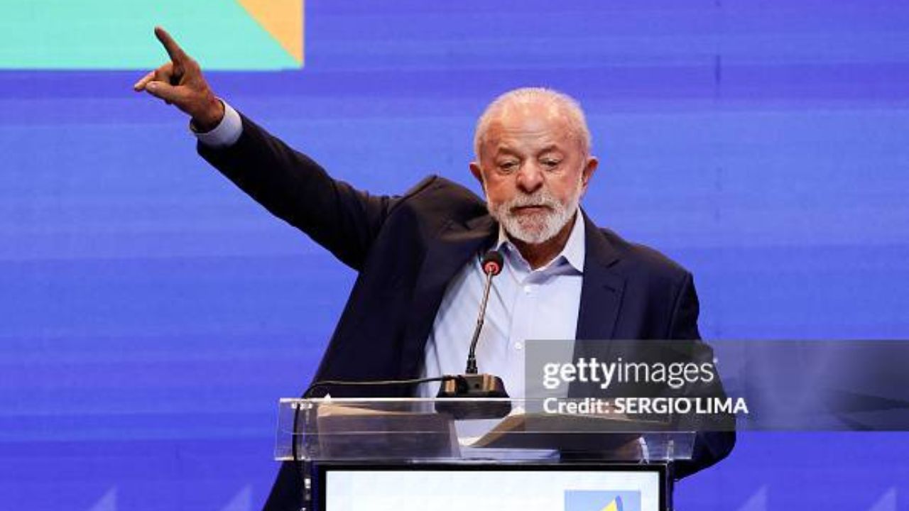 Presidente Lula proferindo um discurso | Reprodução/Sergio Lima/Getty Images Embed