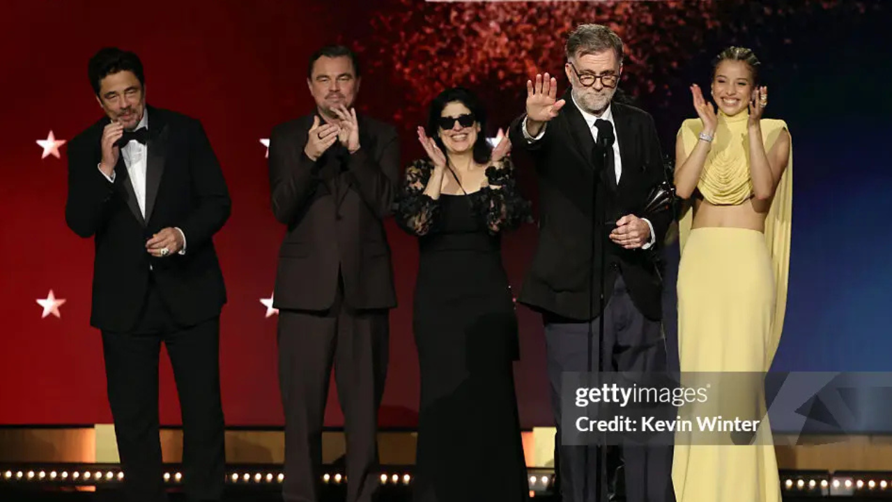 Elenco de “Uma Batalha Após a Outra”, vencedor de Melhor Filme no Critics Choice Awards 2026 | Reprodução/Kevin Winter/Getty Images Embed
