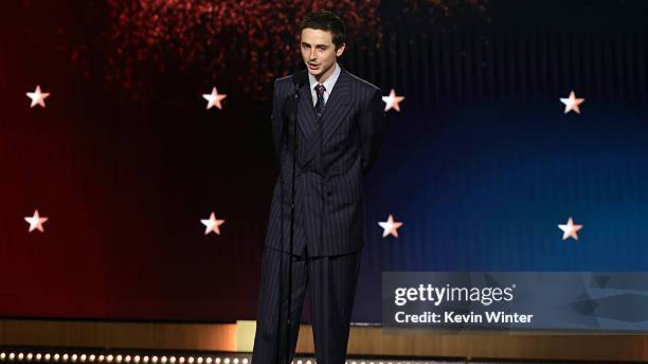 Marty Supreme, estrelado por Timothée Chalamet, disputa na categoria de Design em Filme de Época | Reprodução/Getty Images Embed/Kevin Winter