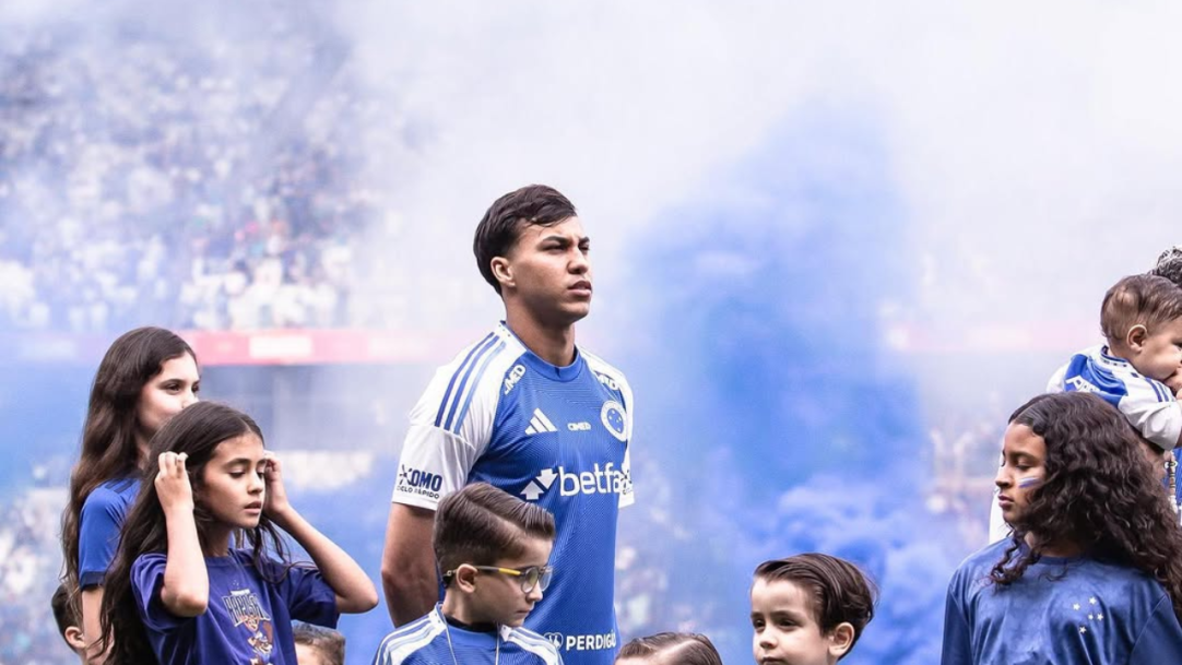 Flamengo e Cruzeiro ampliam histórico de negociações tensas após impasse por Kaio Jorge