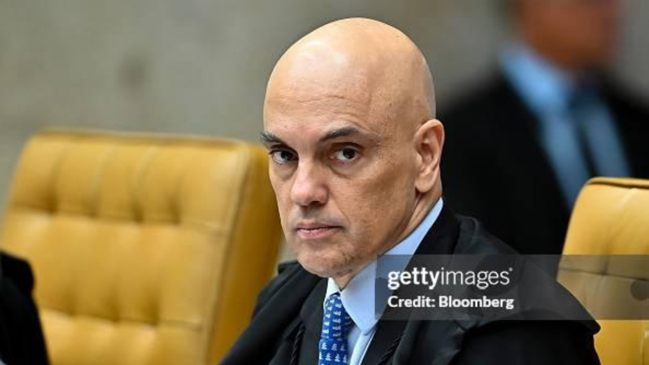 Moraes se declara impedido e Gilmar Mendes assume análise de habeas corpus de Bolsonaro