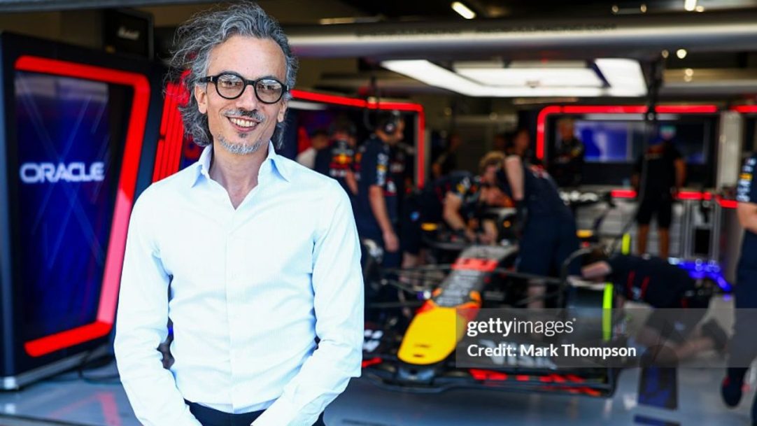 Mekies detalha estratégia para garantir permanência de Verstappen na Red Bull