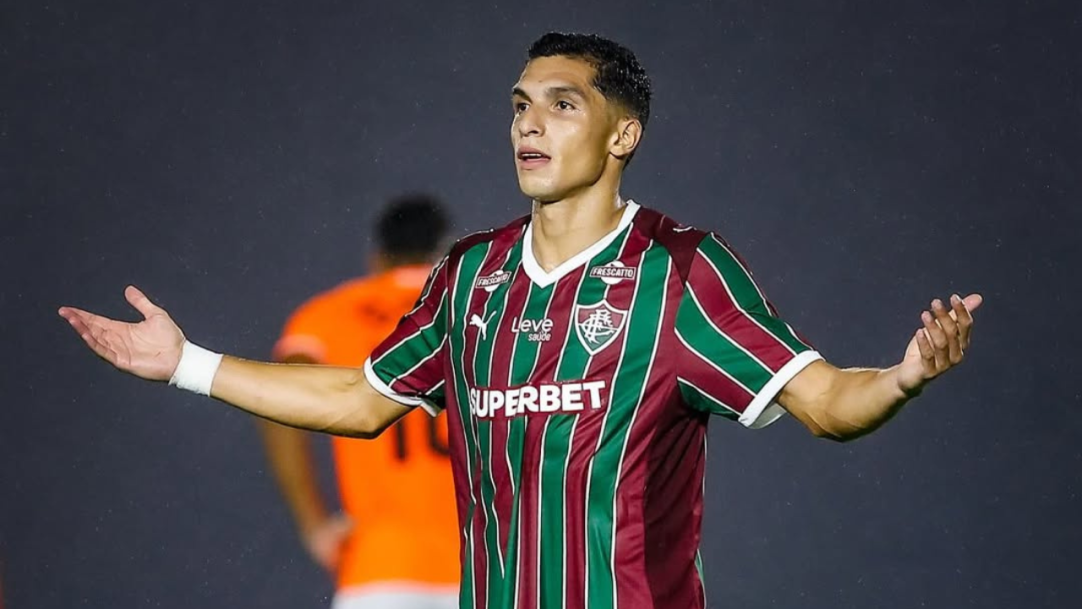 Kevin Serna renova contrato com o Fluminense até 2028