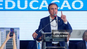 Governo avalia punições a mais de 100 cursos de medicina após resultado do Enamed