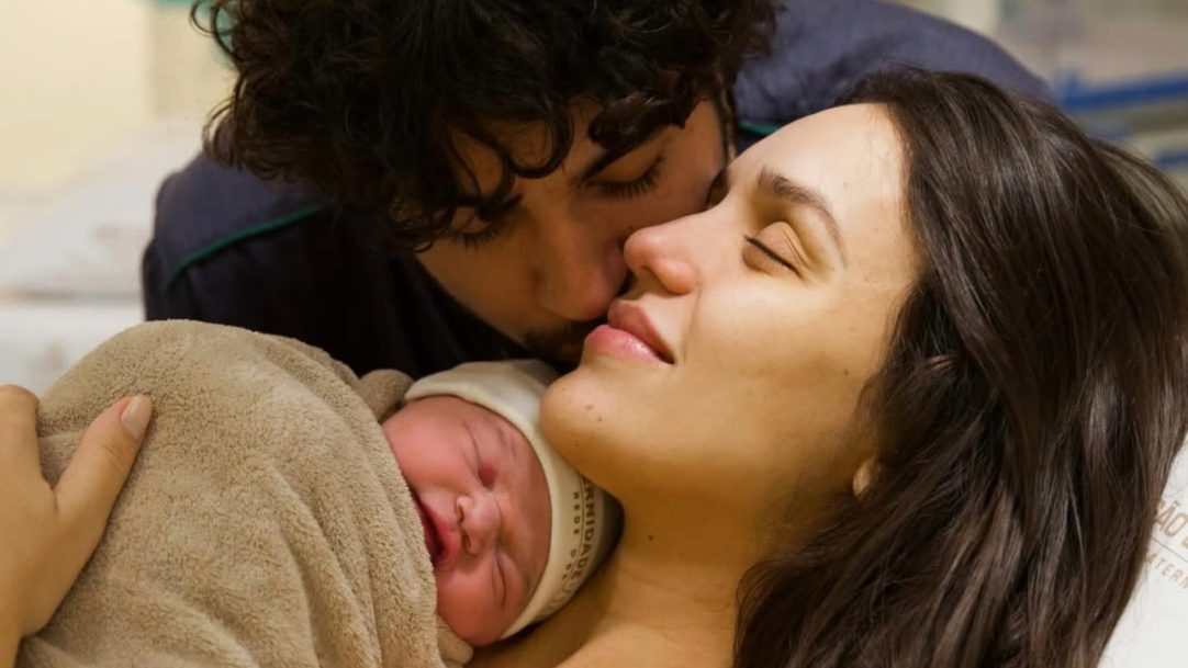 Rafa Kalimann e Nattan celebram nascimento da primeira filha