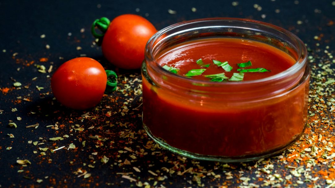 Anvisa recolhe lote de molho de tomate com vidro