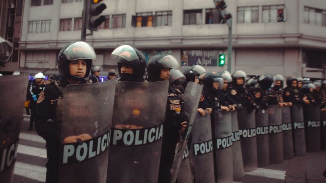 Mortes em ações policiais crescem em 17 estados e desafiam políticas de segurança