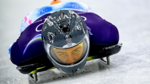 Atleta ucraniano vai usar capacete com fotos de vítimas da guerra nas Olimpíadas