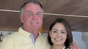 Michelle Bolsonaro divulga atendimento médico de Bolsonaro