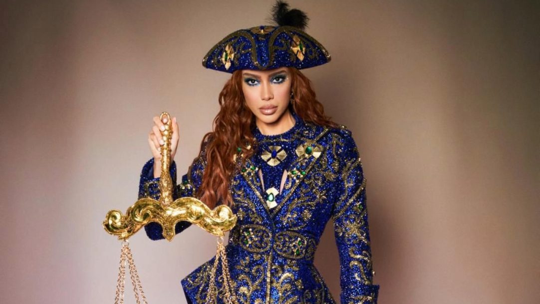 “Ensaios da Anitta”: cantora veste figurino inspirado em libra para show neste domingo