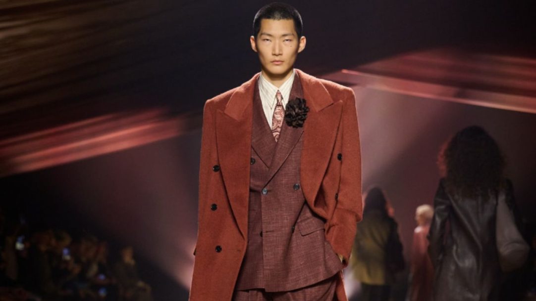 BOSS reforça power dressing em nova coleção na MFW