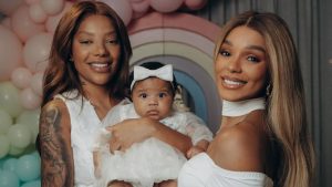 Família de Ludmilla celebra Carnaval em bloquinho da pequena Zuri