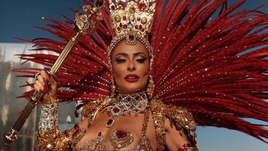 Luxo na avenida: Dolce & Gabbana cria figurino histórico para Juliana Paes