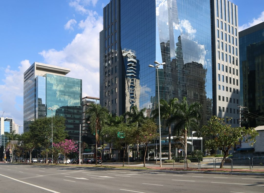 VERT reúne oito certificações ANBIMA no mercado de capitais