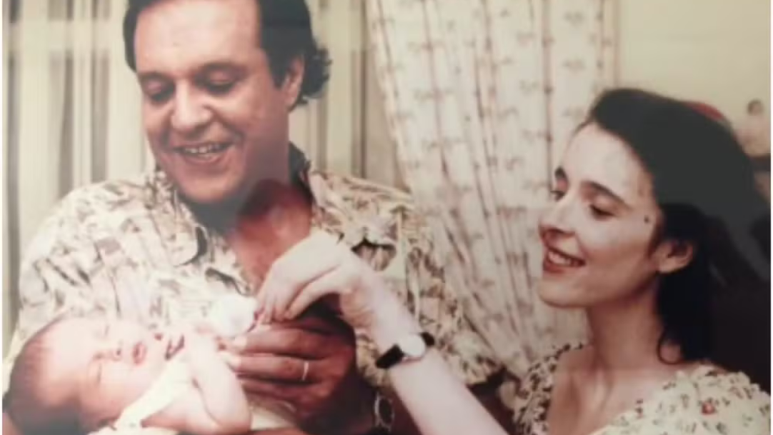 Deborah Evelyn homenageia Dennis Carvalho após morte do ator aos 78 anos