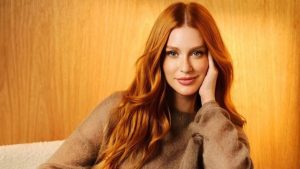 Marina Ruy Barbosa explica por que evita usar joia de noivado