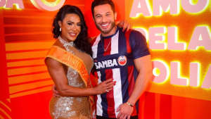Em clima de romance, Gracyanne Barbosa responde postagem de seu namorado