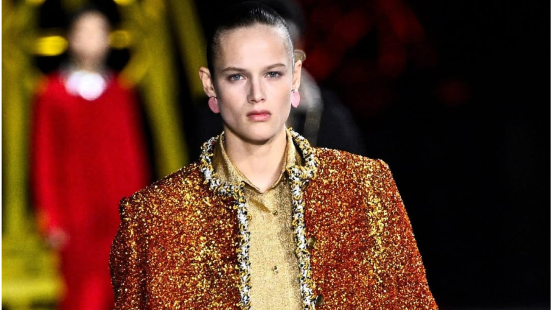 Chanel Outono/Inverno 2026 revisita clássicos e ousa com texturas