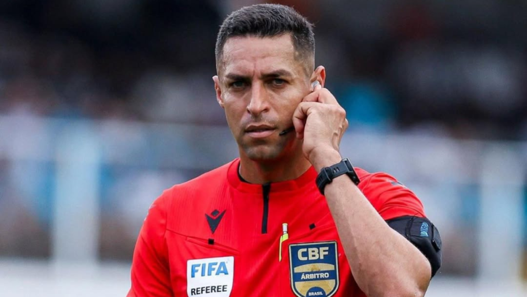 Clima tenso e decisões contestadas marcam jogo Corinthians e Flamengo no Brasileirão